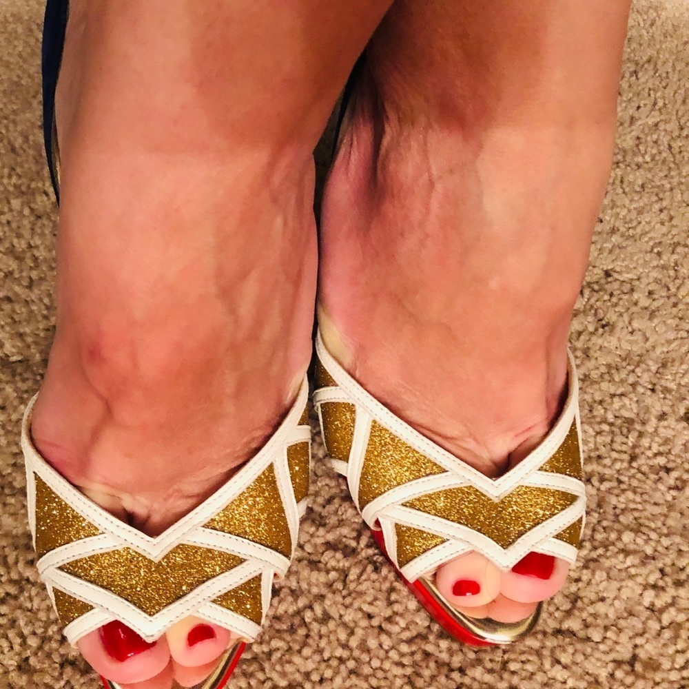 Christian Louboutin 7.5 only used one time - Picture 2 of 8